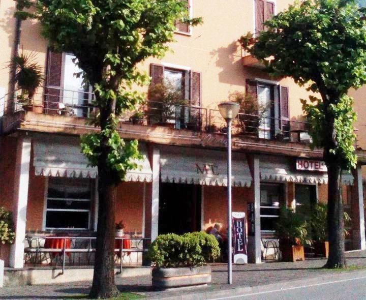 Hotel Locanda Mel Calolziocorte Exterior photo